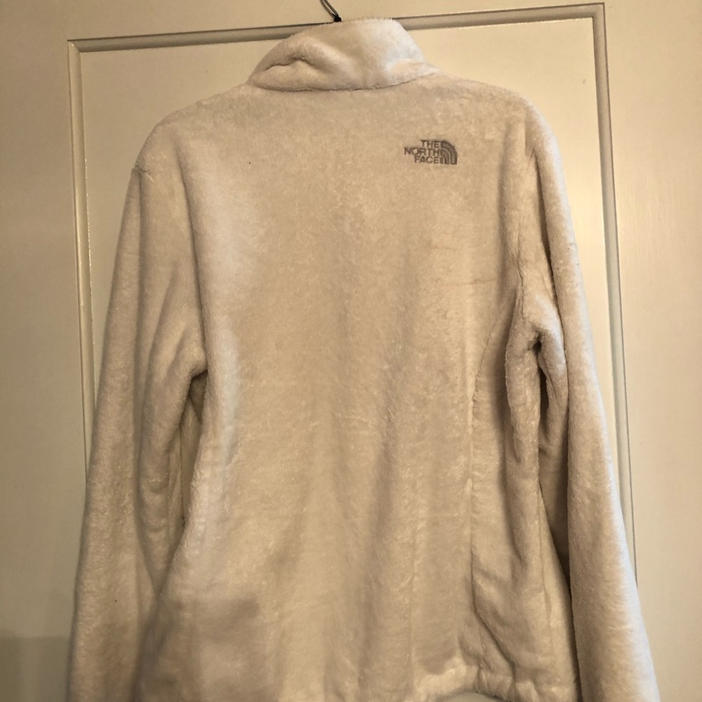 White North Face Jacket - image 4